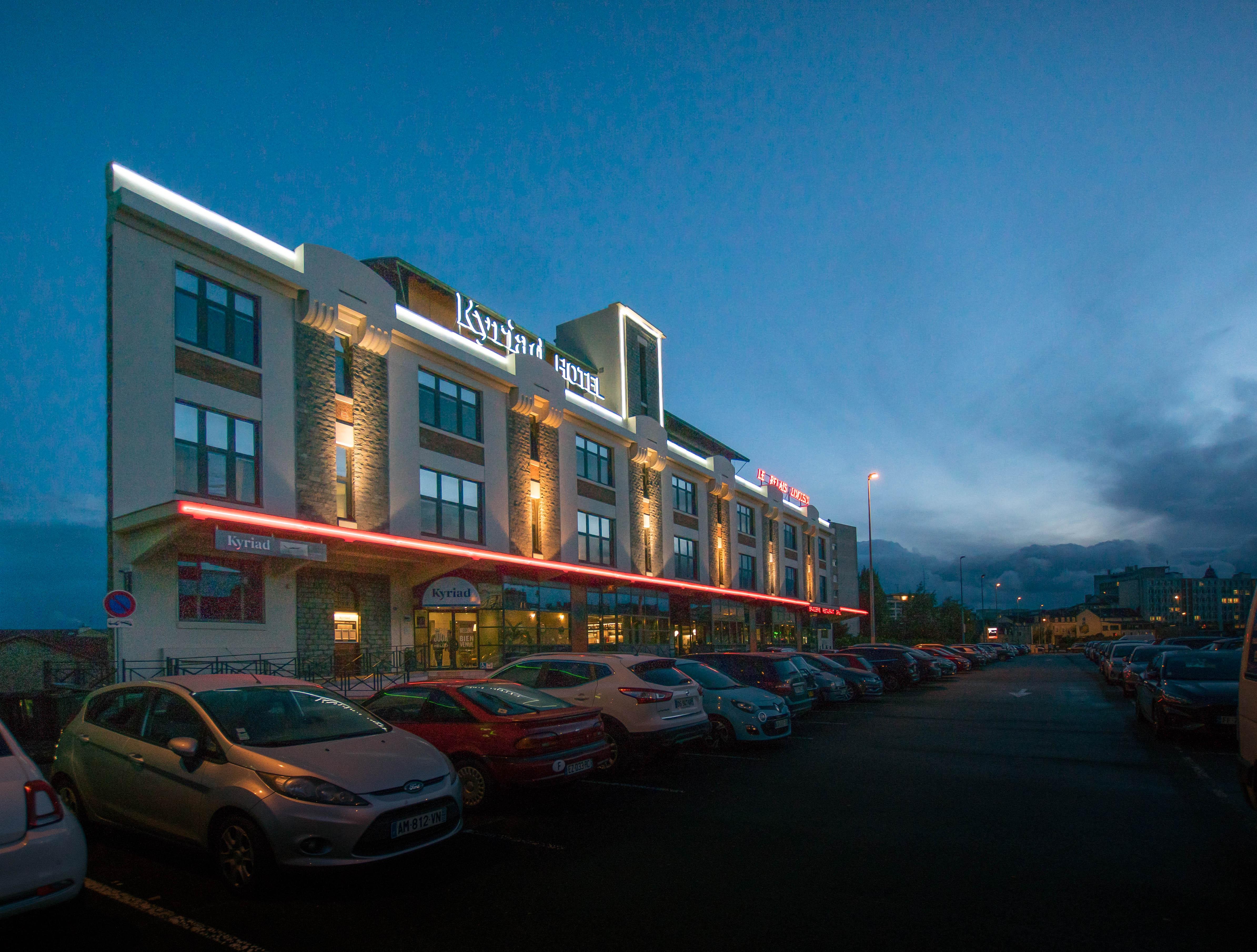Kyriad Limoges Centre Gare - Atrium Dış mekan fotoğraf