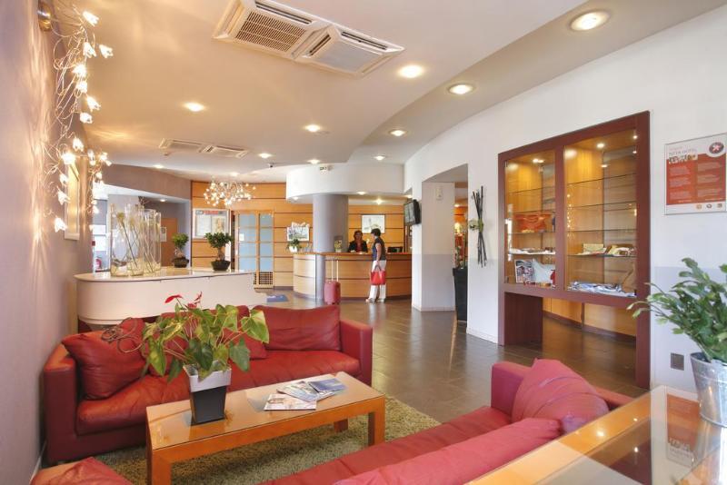 Kyriad Limoges Centre Gare - Atrium Dış mekan fotoğraf